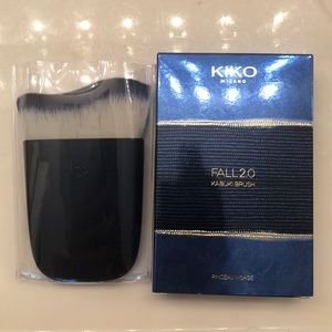 SOLD - Kiko Milano Fall 2.0 Kabuki Brush Limited Edition.